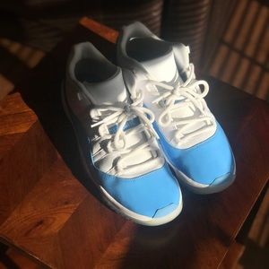 Jordan 11 low UNC